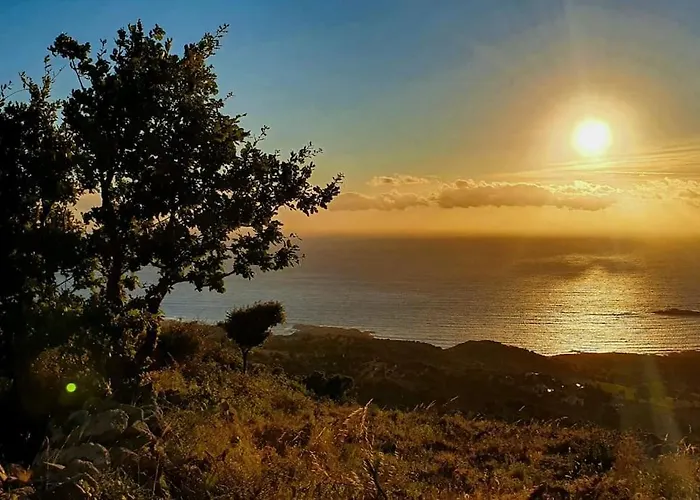 Vue à Sant'ambroggio, * Lumio (Corsica)