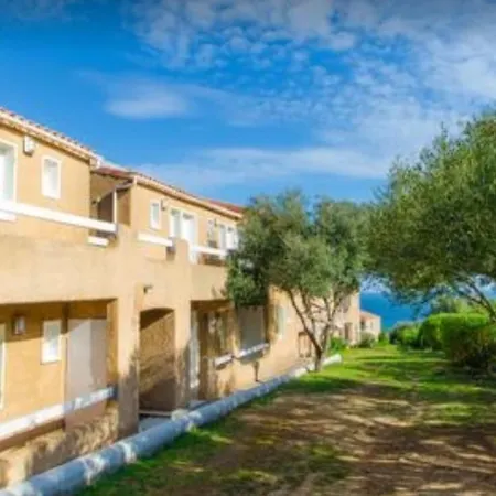 Vue A Sant'ambroggio, Apartmán