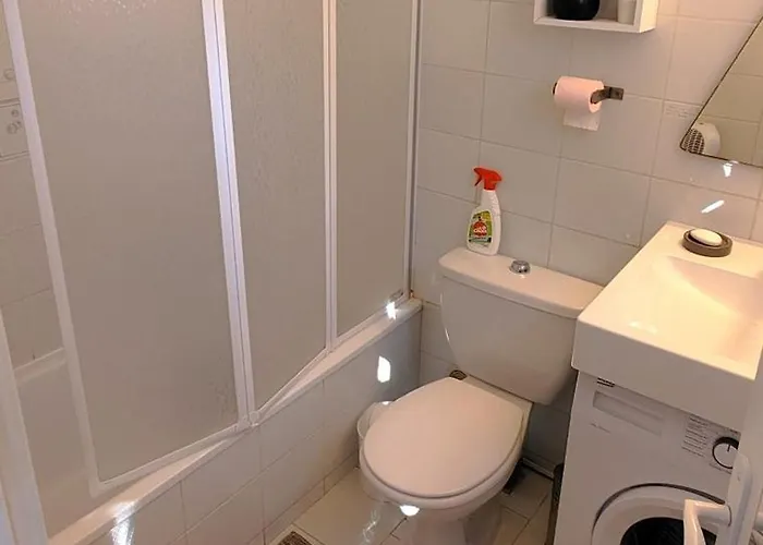 Lägenhet Vue A Sant'ambroggio,